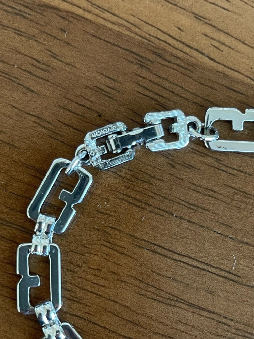 Givenchy Vintage G-Link Silver Bracelet - Picture 4 of 8